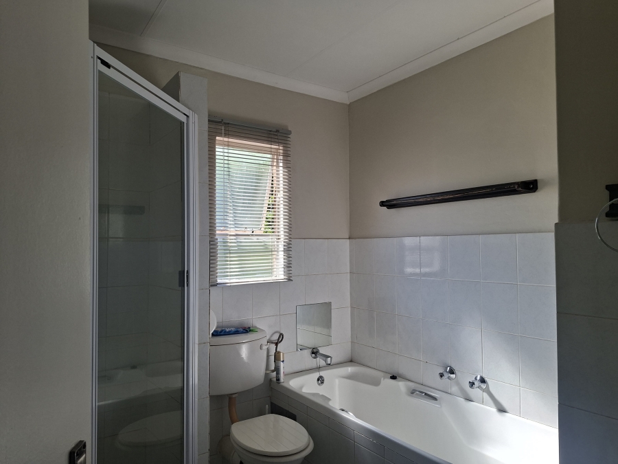 2 Bedroom Property for Sale in Safari Gardens North West
